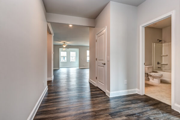 4631GroveManorDr-04Foyer